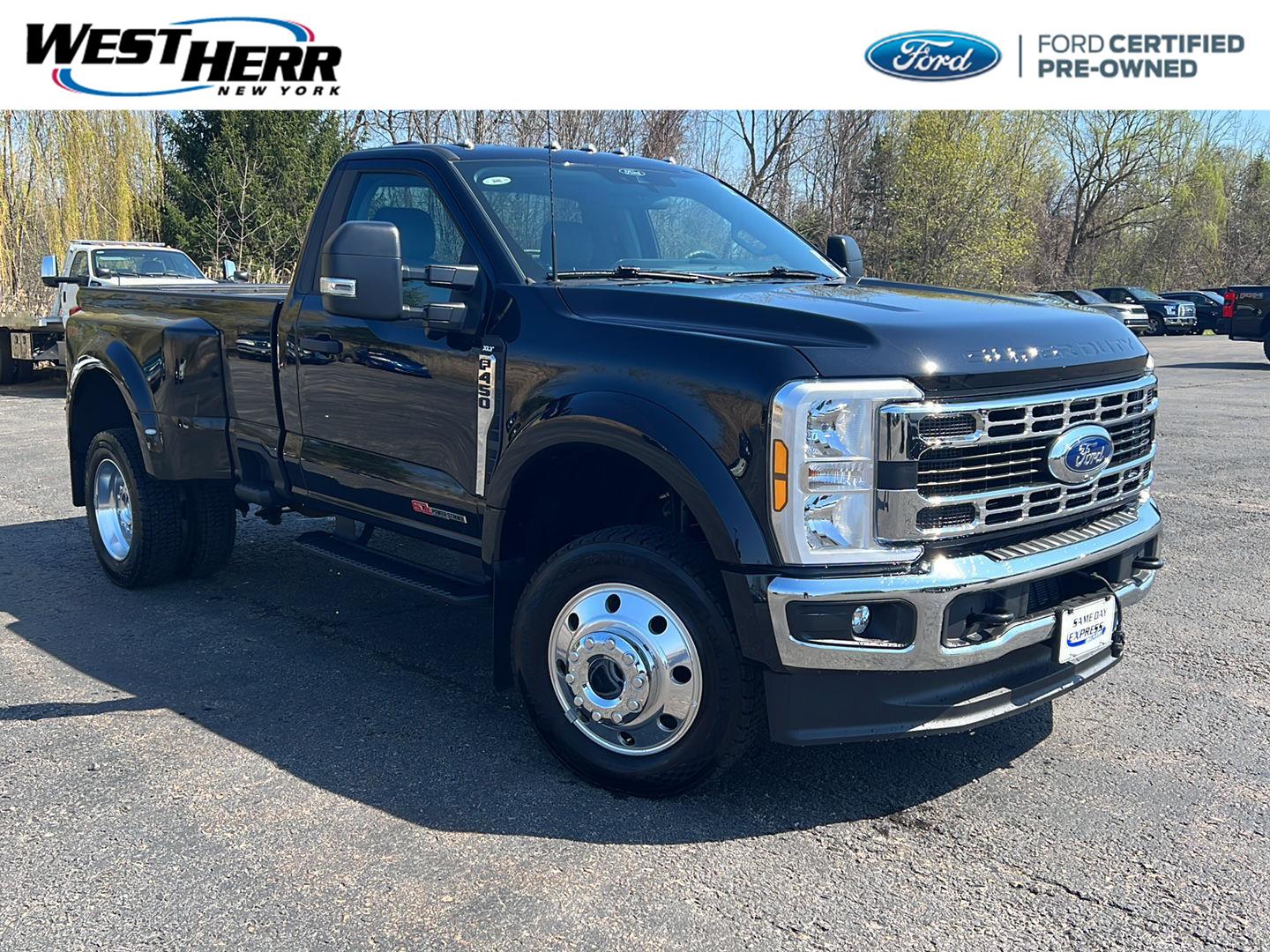  2025 Ford F-450 Super Duty XLT Regular Cab LB DRW 4WD   