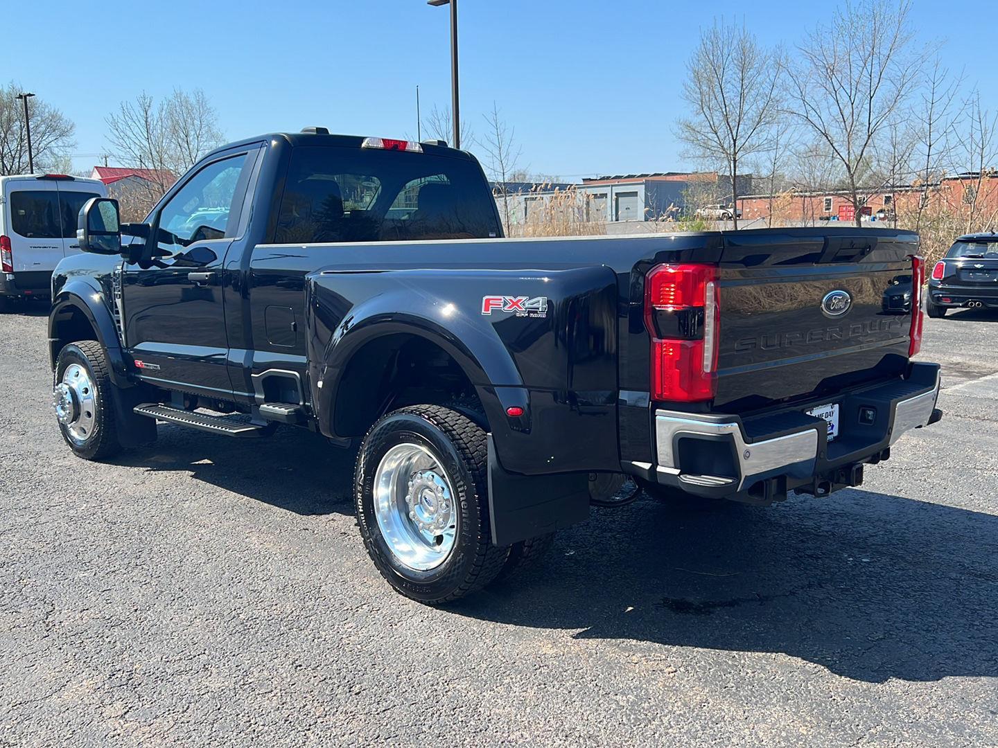 Used 2025 Agate Black Ford XLT image 4