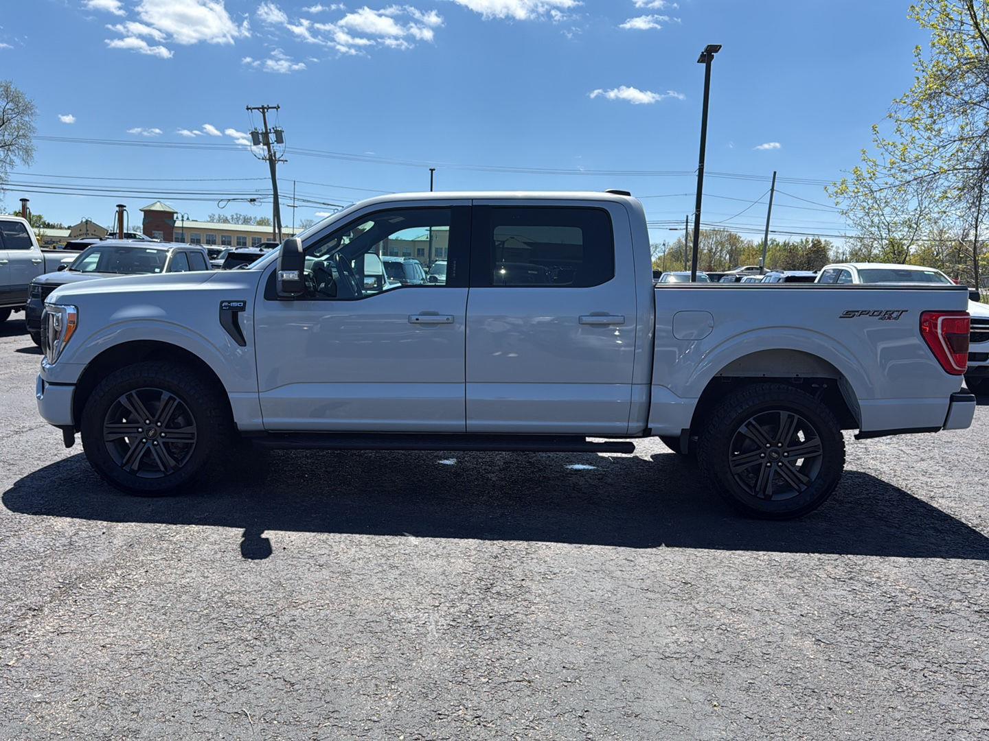 Used 2022 Space White Ford XLT image 19