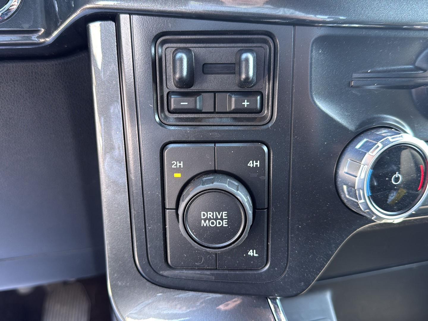 Used 2022 Space White Ford XLT image 13