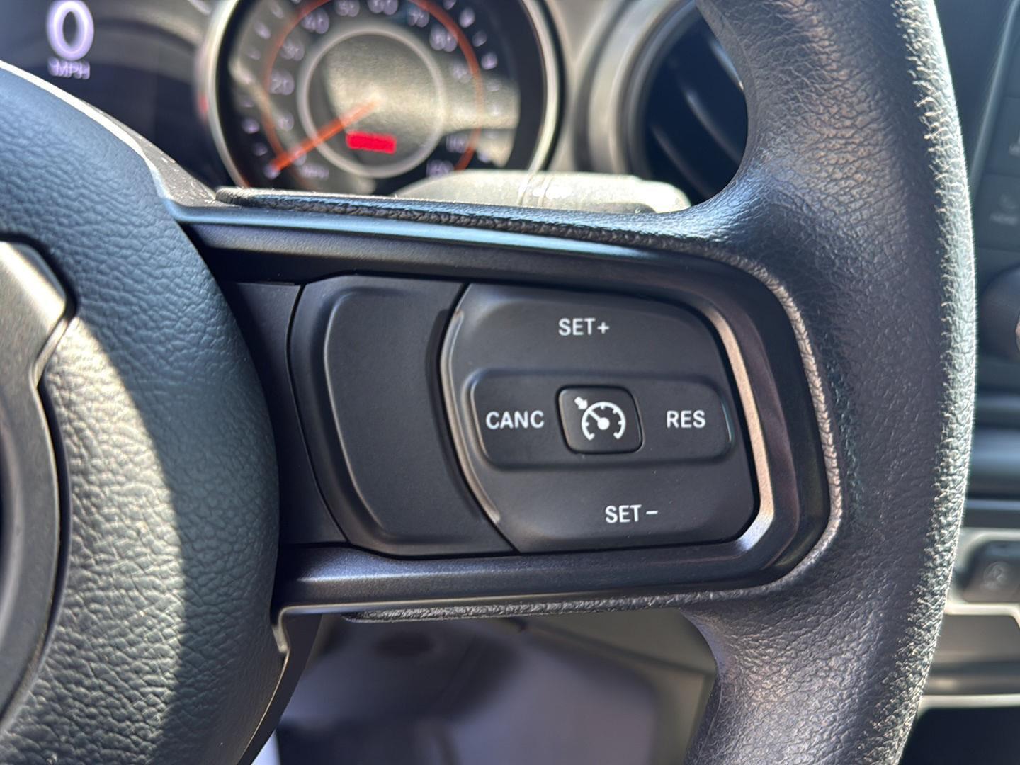 Used 2019 Billet Silver Metallic Clearcoat Jeep Sport image 7