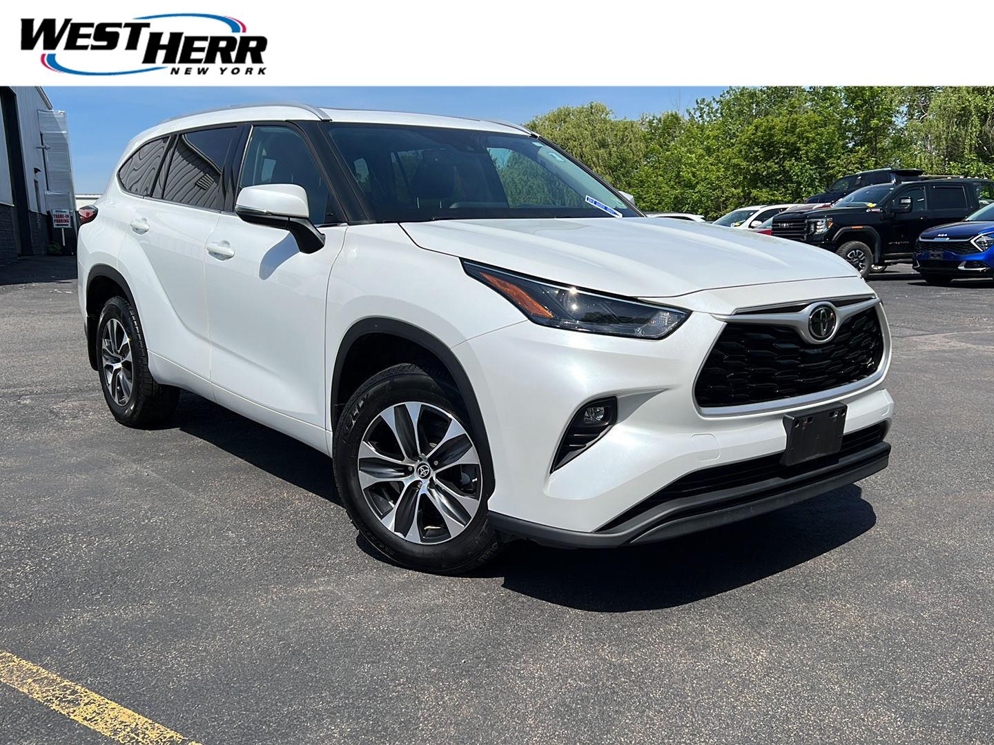 2022 Toyota Highlander XLE