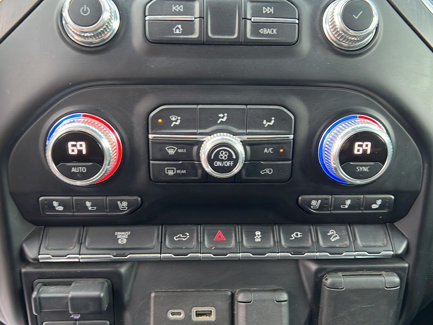 Used 2021 Onyx Black GMC AT4 image 13