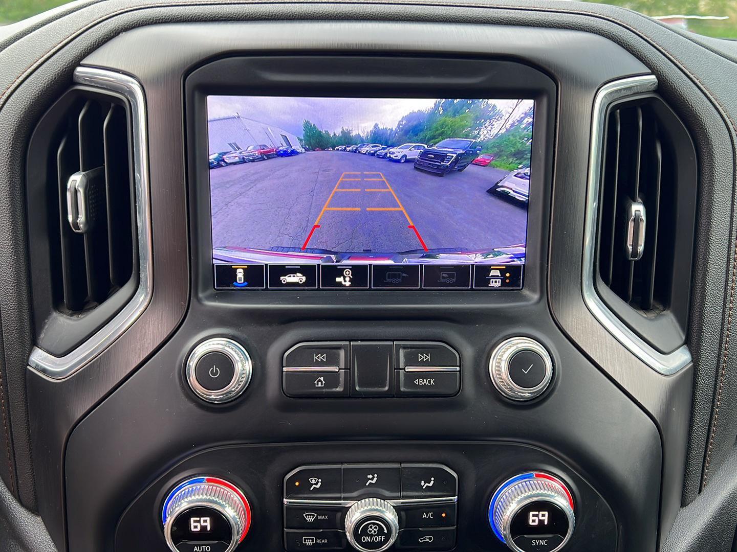 Used 2021 Onyx Black GMC AT4 image 12