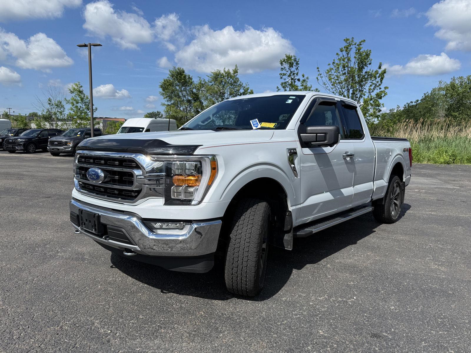 Used 2021 Space White Ford XLT image 2