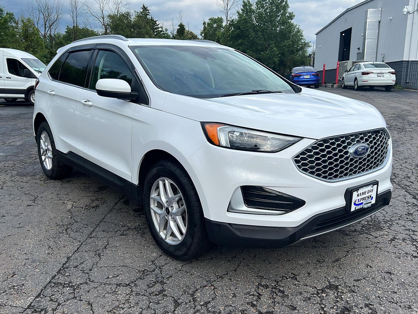 Used 2023 Oxford White Ford SEL image 20