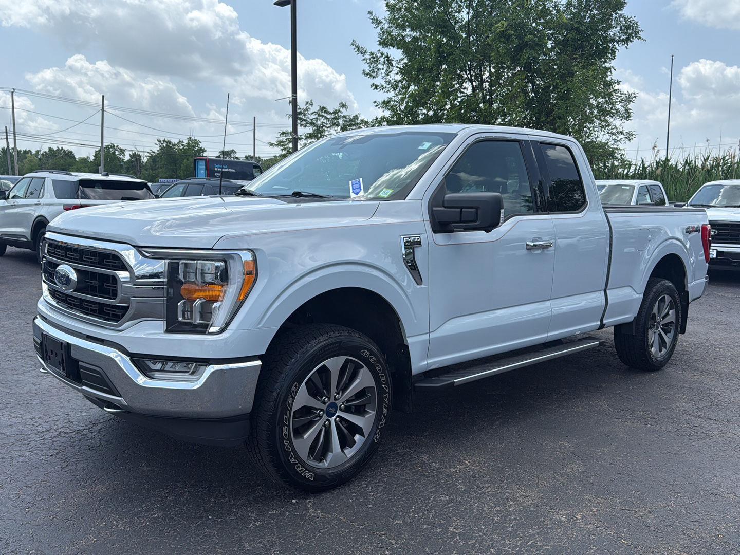 Used 2021 Space White Ford XLT image 16