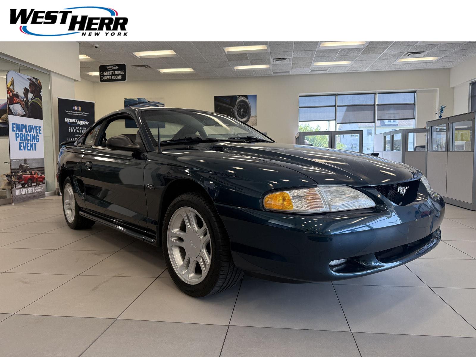 Gr 1996 Ford Mustang Coupe Rear-Wheel Drive 5-Speed Manual Overdrive