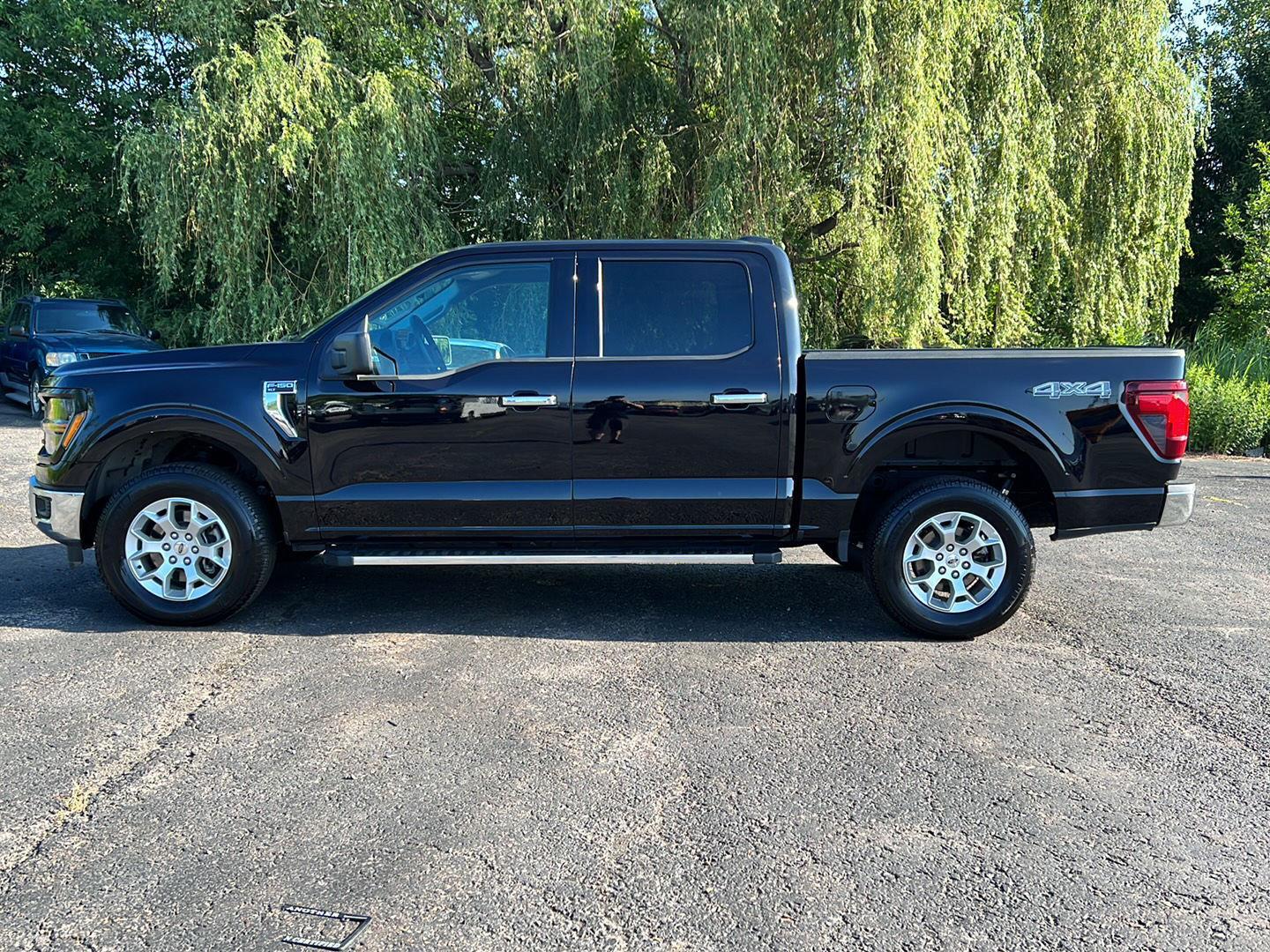 Used 2025 Agate Black Ford XLT image 16