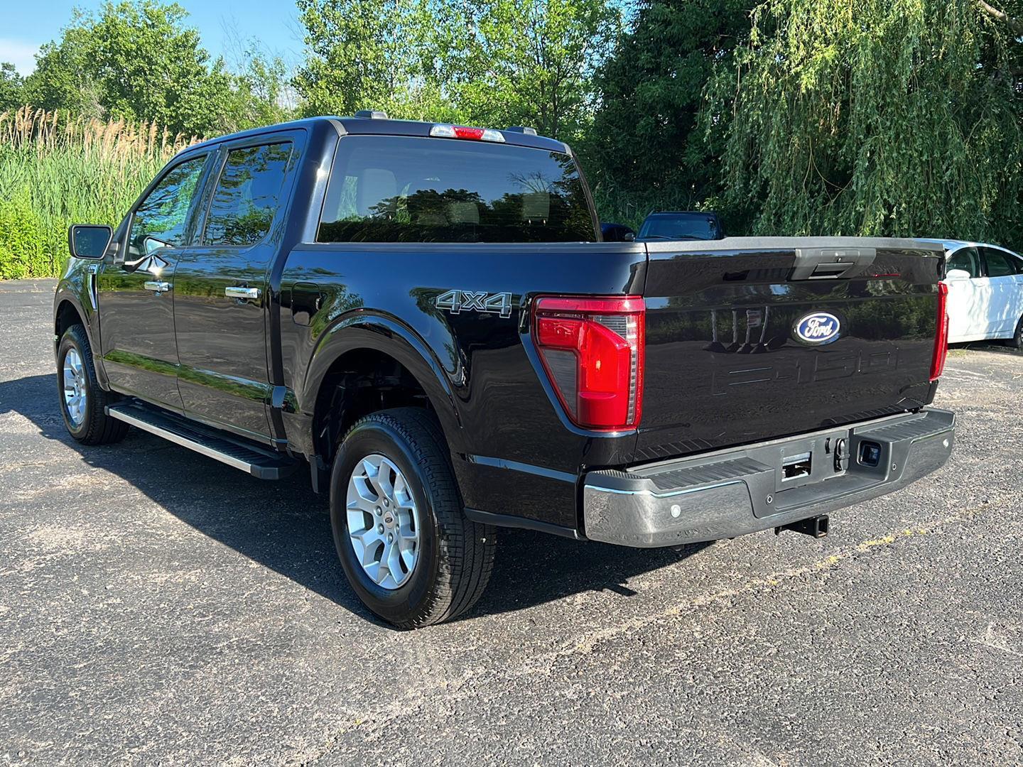 Used 2025 Agate Black Ford XLT image 3