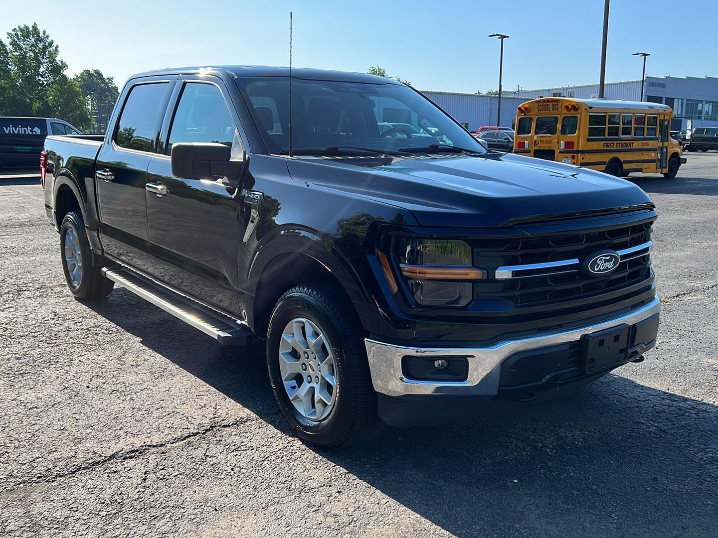 Used 2025 Agate Black Ford XLT image 22