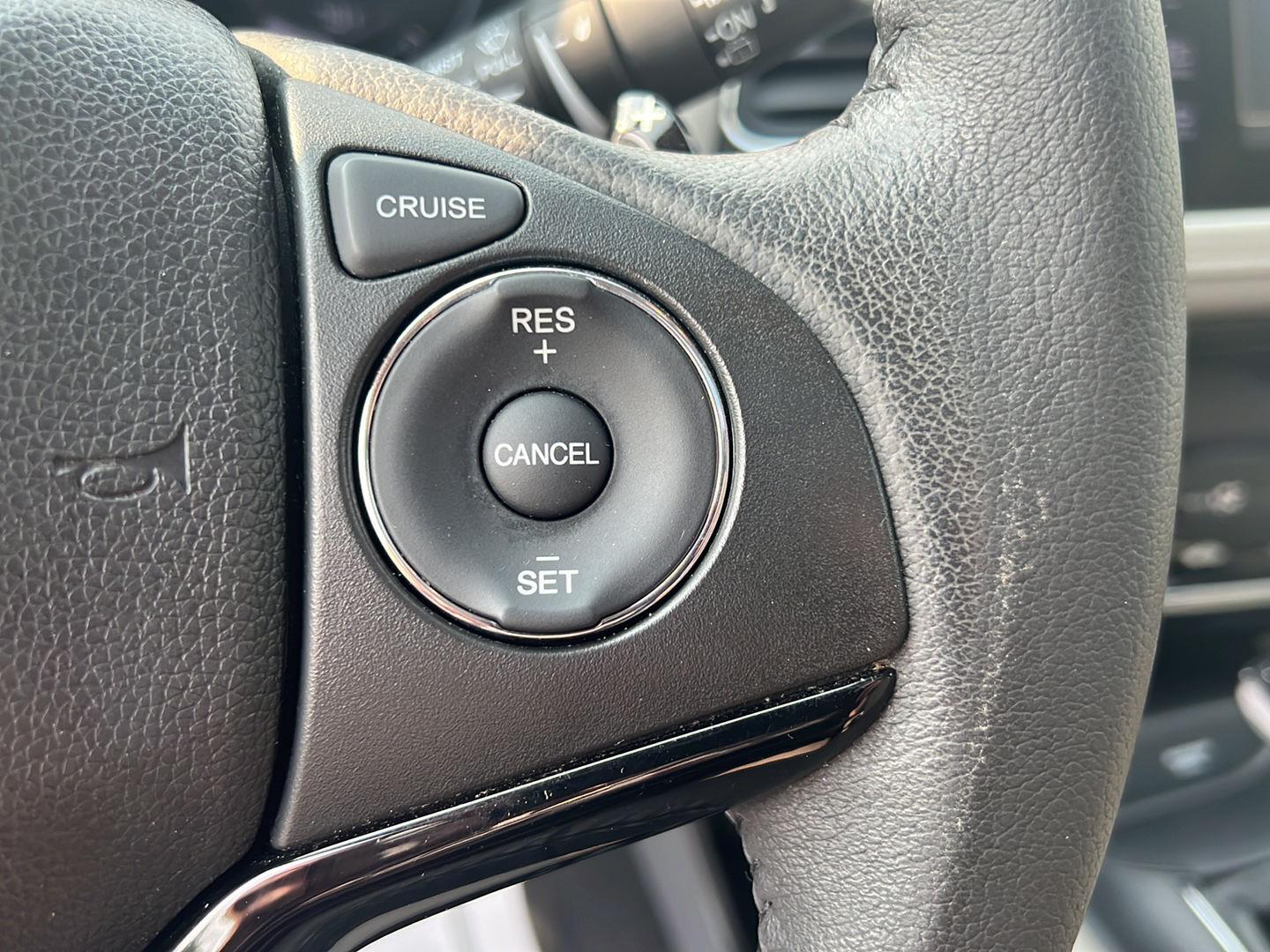 Used 2018 White Orchid Pearl Honda EX-L Navi image 11