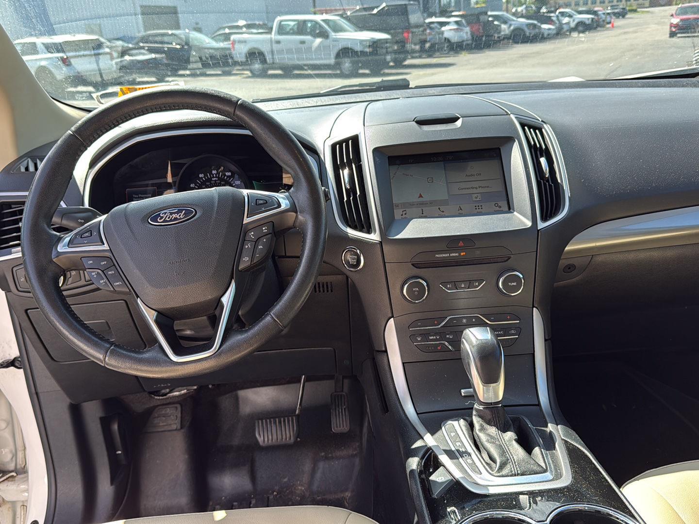 Used 2016 White Platinum Metallic Tri-Coat Ford SEL image 10