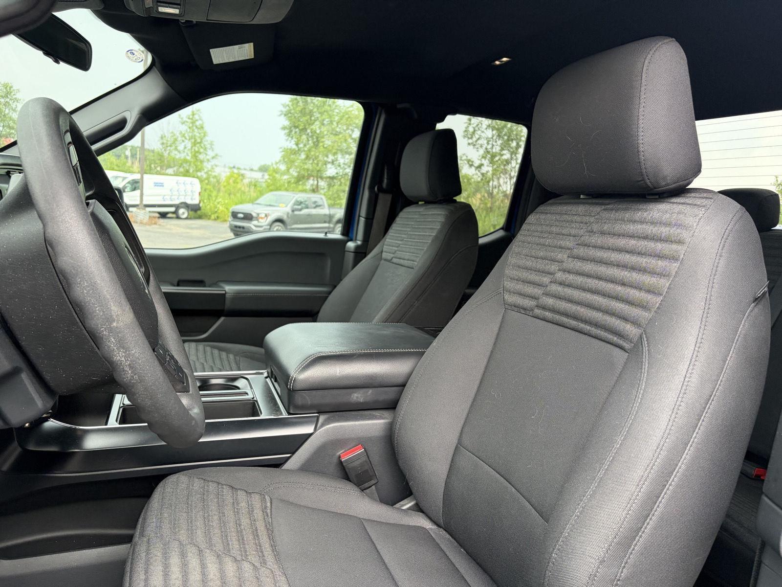 Used 2023 Atlas Blue Ford XL image 4