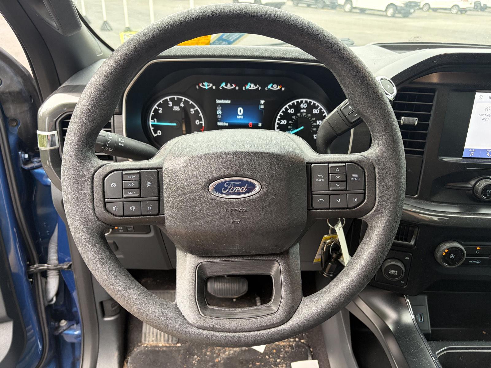 Used 2023 Atlas Blue Ford XL image 5