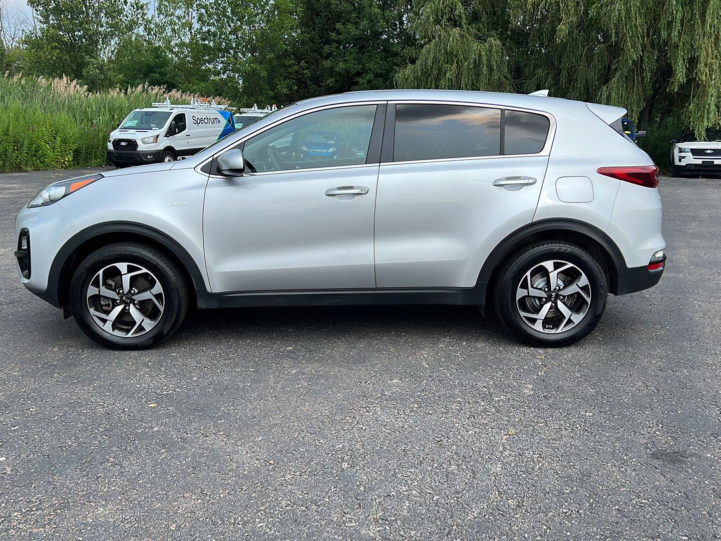 Used 2020 Sparkling Silver Kia LX image 18