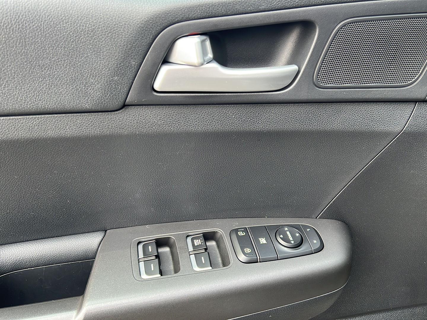 Used 2020 Sparkling Silver Kia LX image 6