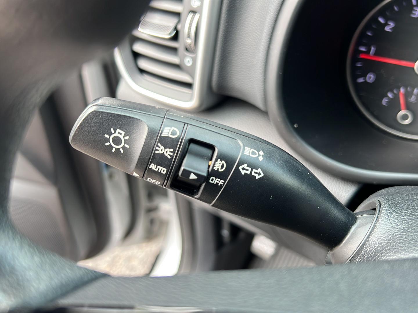 Used 2020 Sparkling Silver Kia LX image 11