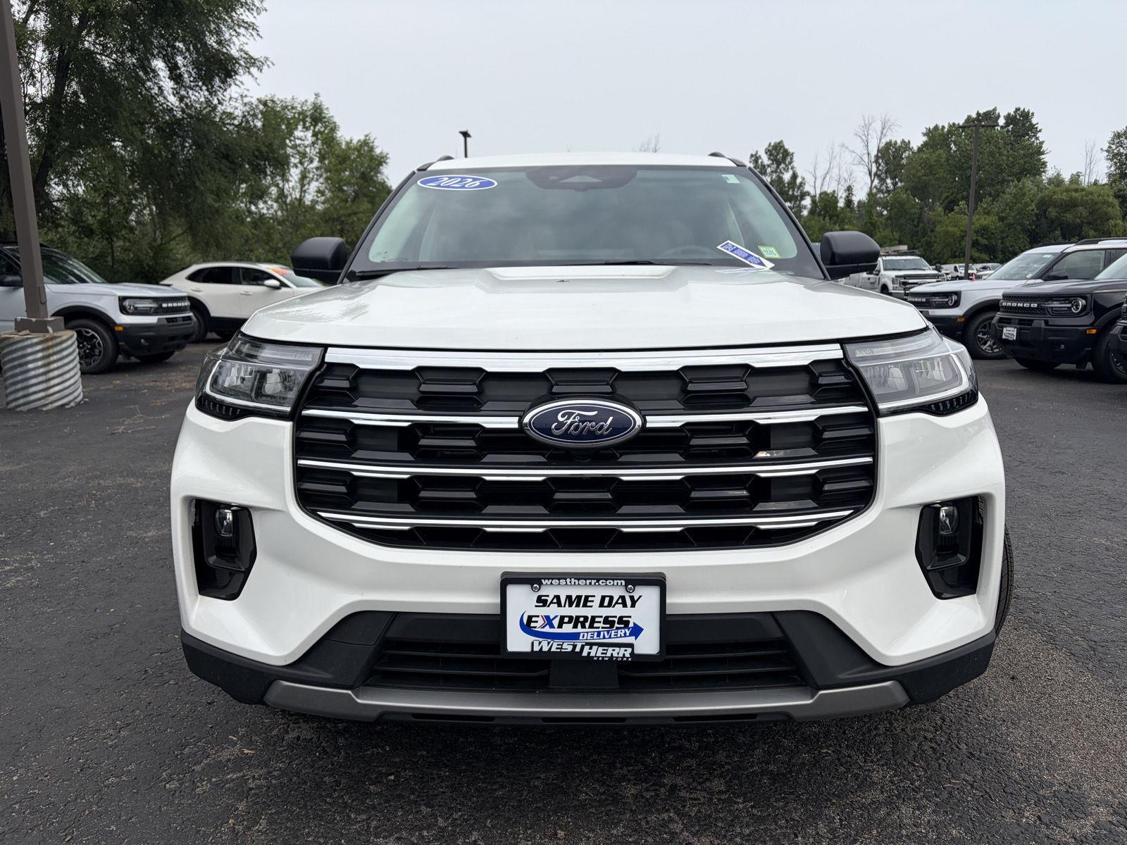 New 2026 Star White Metallic Tri-Coat Ford Active image 14