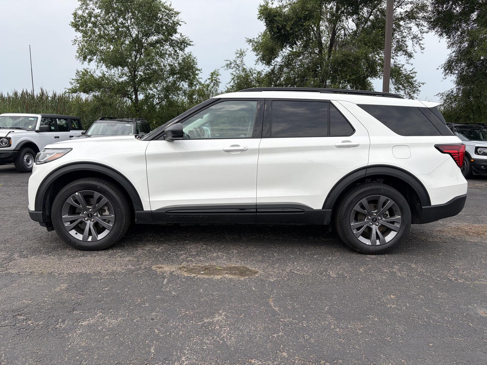 New 2026 Star White Metallic Tri-Coat Ford Active image 16