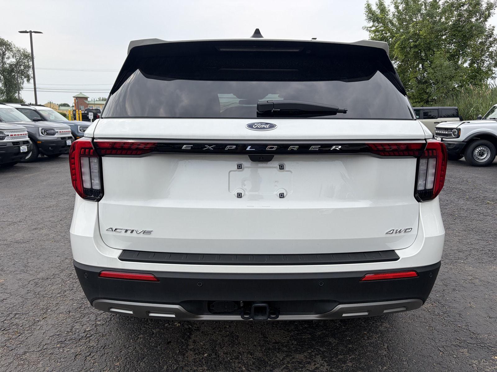 New 2026 Star White Metallic Tri-Coat Ford Active image 19