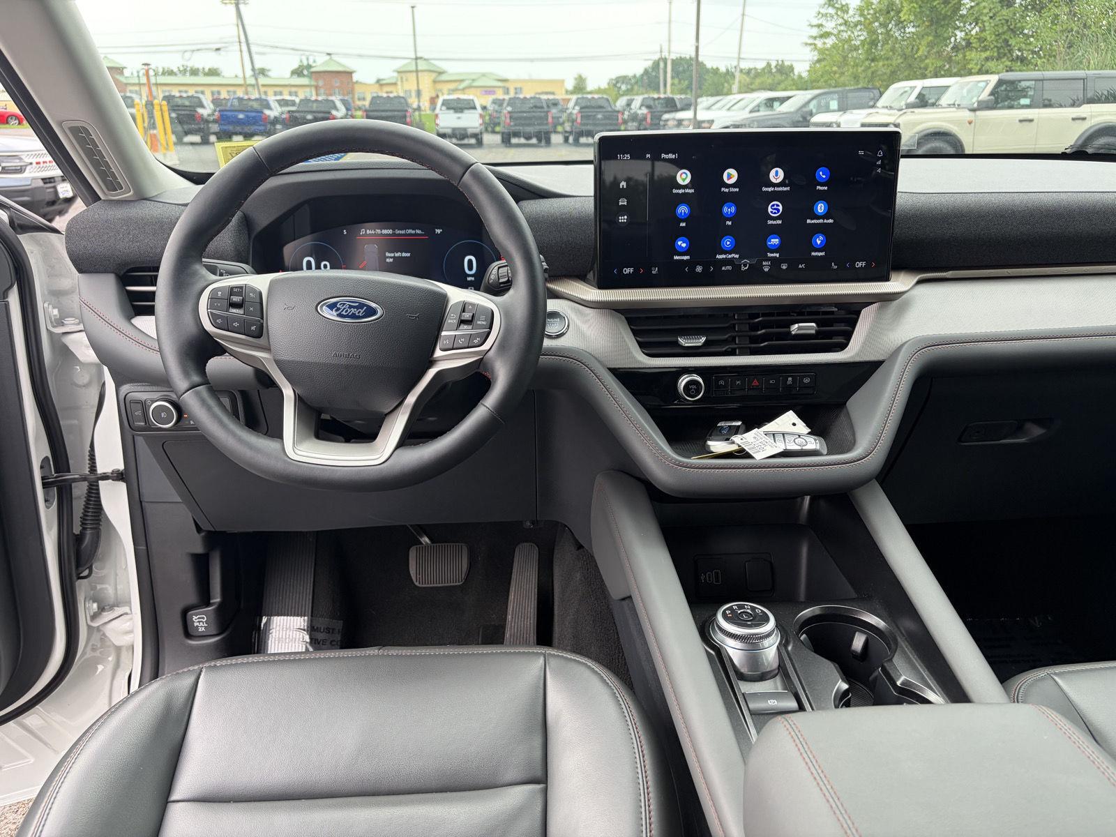 New 2026 Star White Metallic Tri-Coat Ford Active image 2