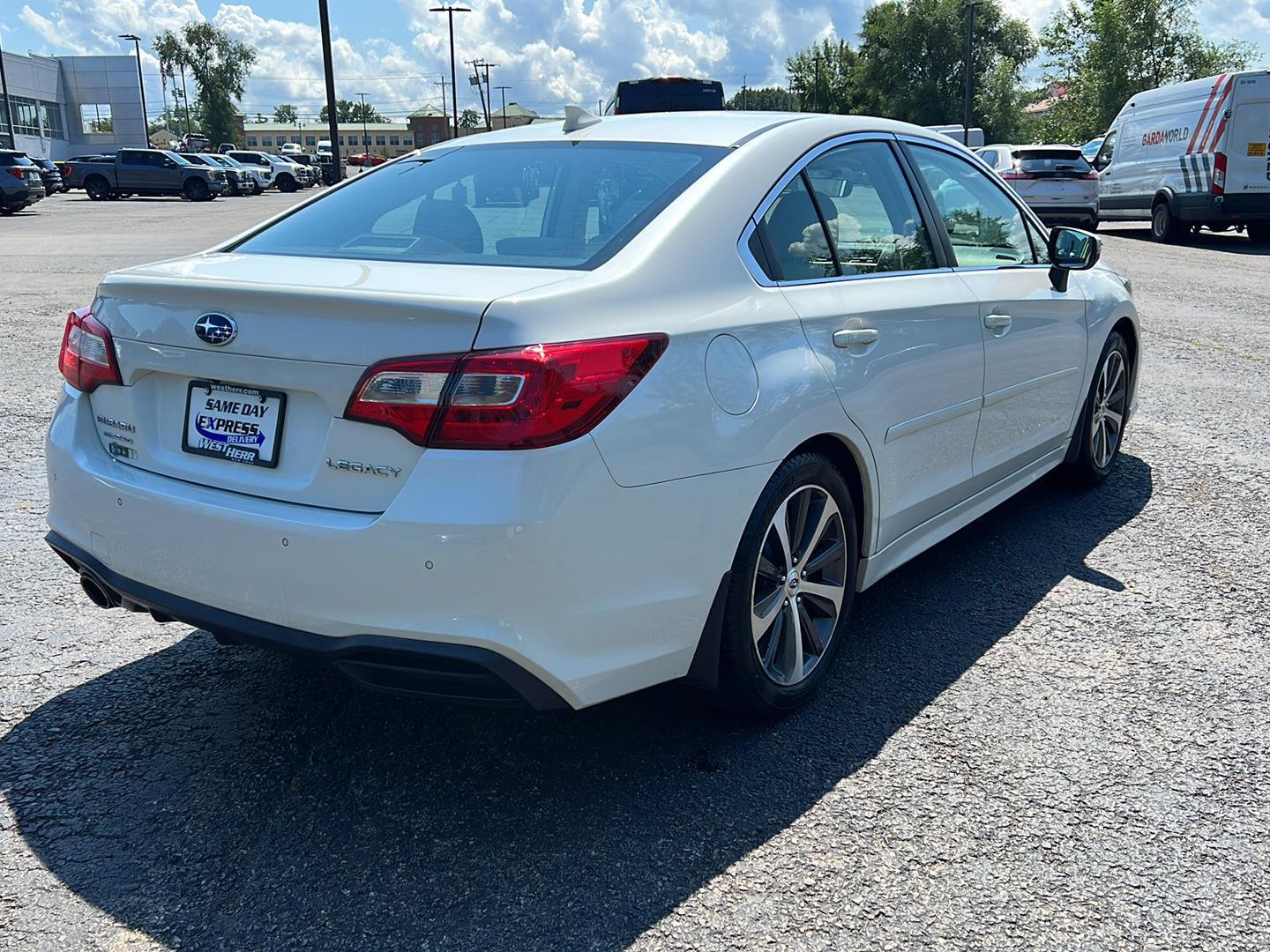 Used 2018 Crystal White Pearl Subaru Limited image 23