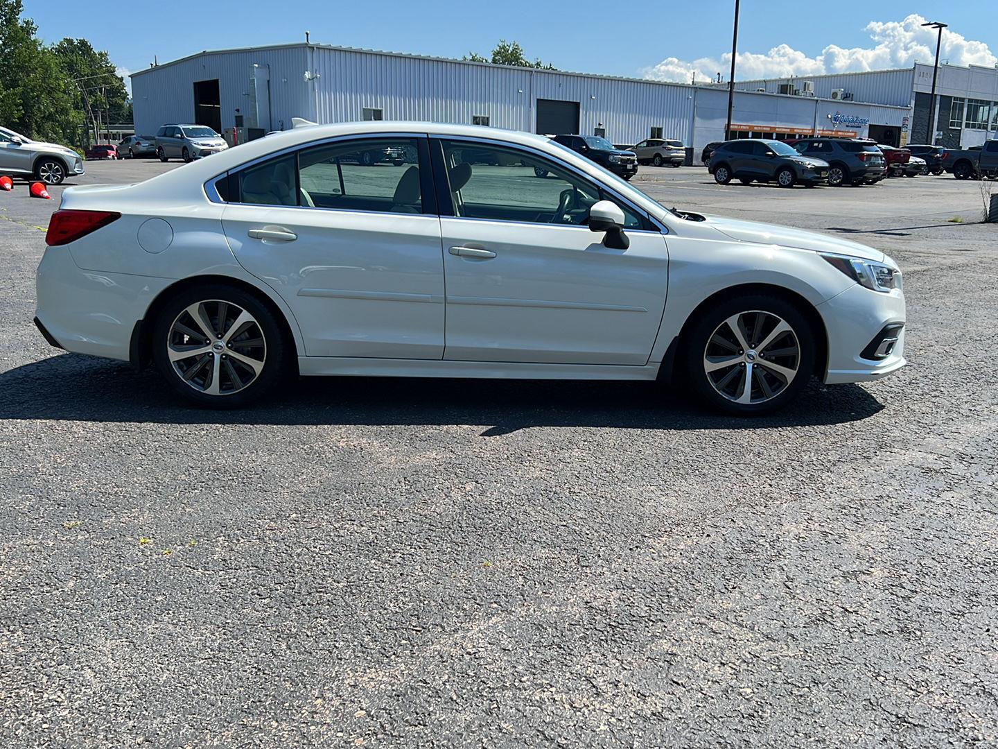 Used 2018 Crystal White Pearl Subaru Limited image 24