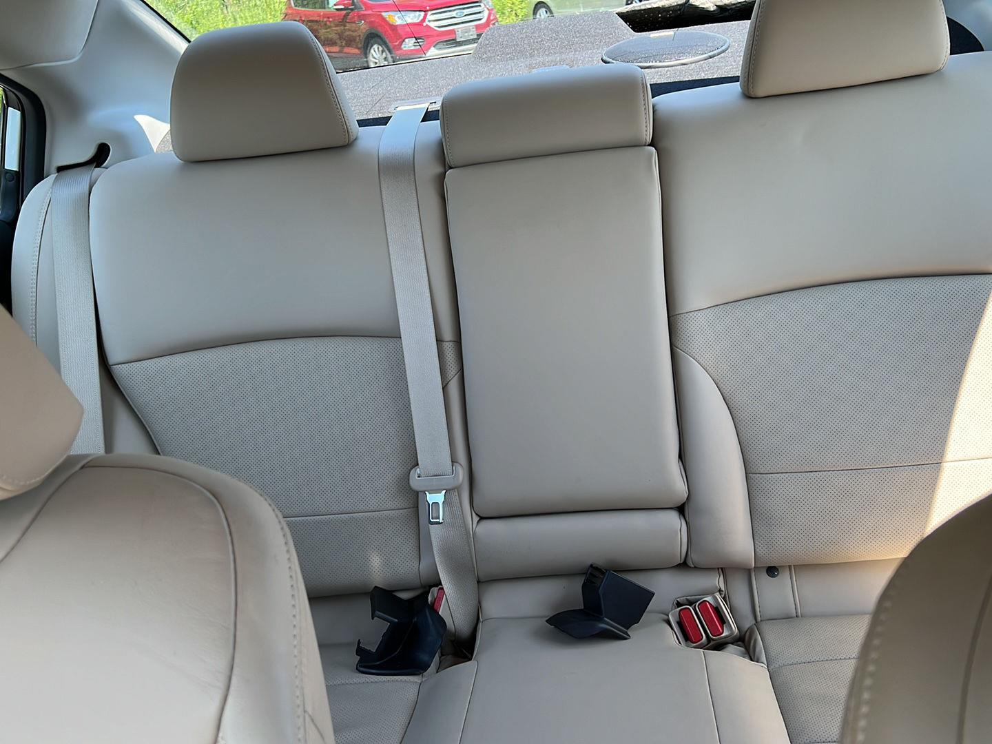 Used 2018 Crystal White Pearl Subaru Limited image 20