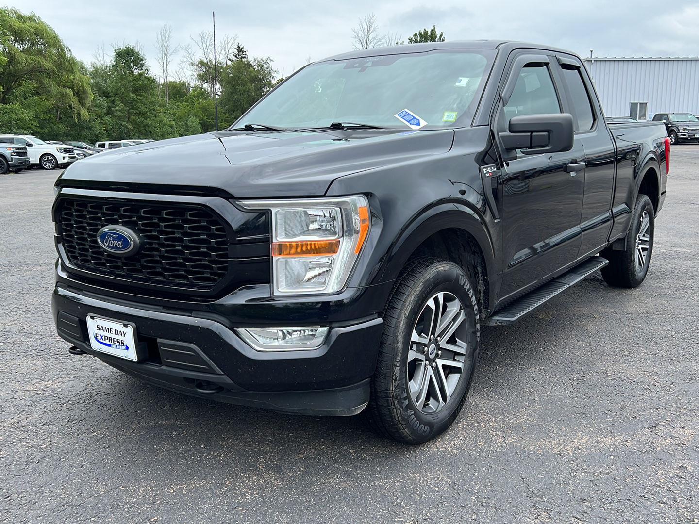Used 2022 Agate Black Ford  image 17