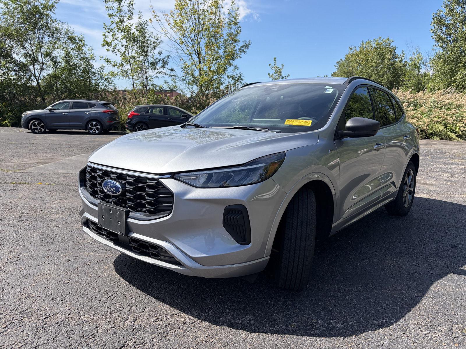 Used 2023 Iconic Silver Ford ST-Line image 8