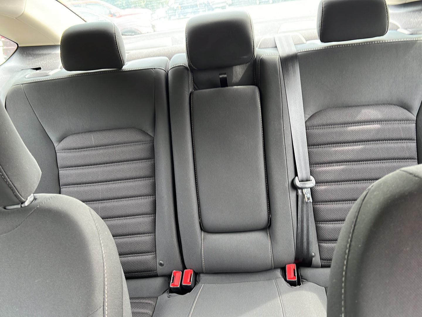 Used 2018 Shadow Black Ford SE image 21