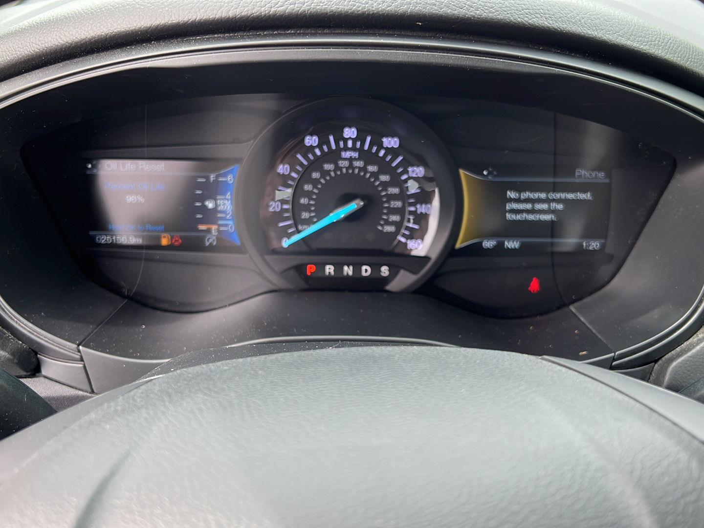 Used 2018 Shadow Black Ford SE image 10