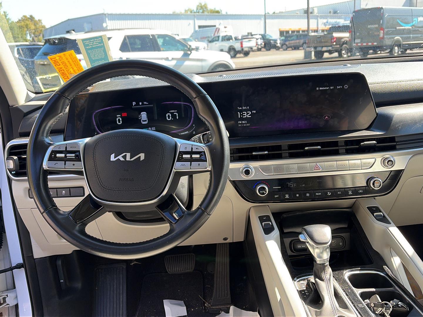 Used 2023 Glacial White Pearl Kia S image 2