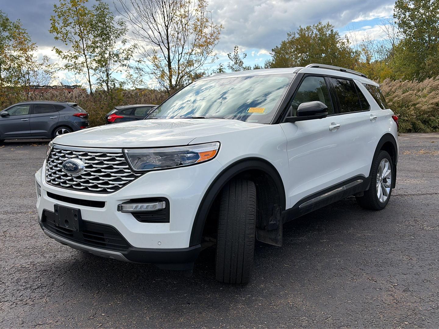 Used 2023 Star White Metallic Tri-Coat Ford Platinum image 8
