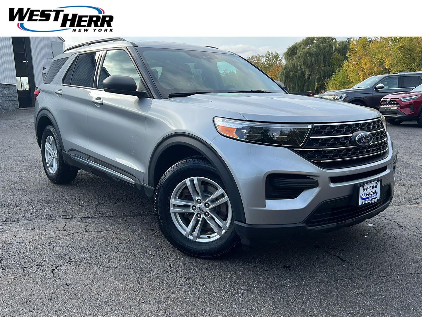 2023 Ford Explorer XLT AWD