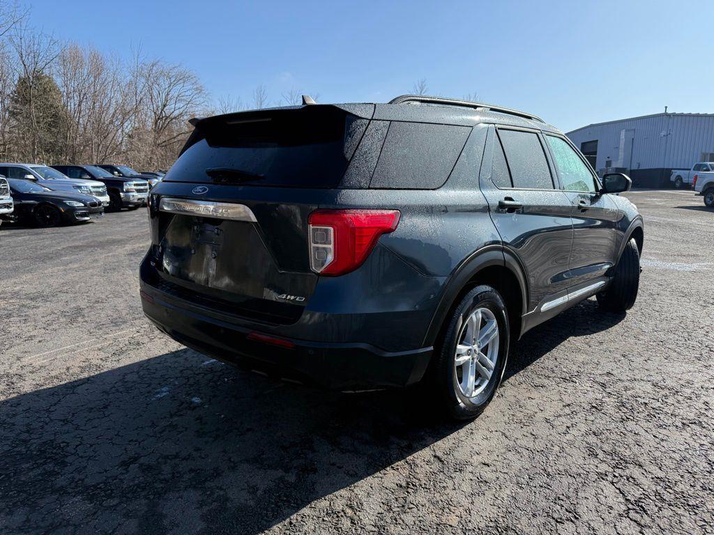 Used 2022 Blue Metallic Ford XLT image 22