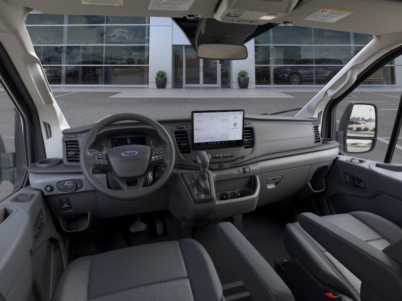 New 2026 Oxford White Ford Base image 9