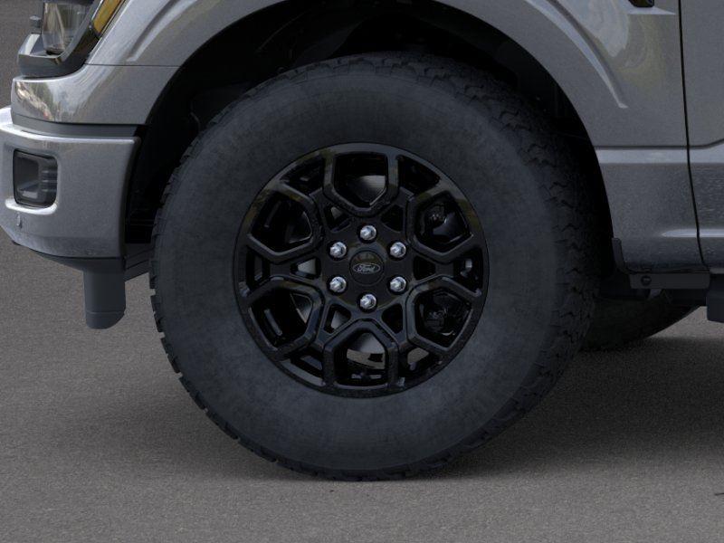 New 2026 Carbonized Gray Metallic Ford XLT image 19