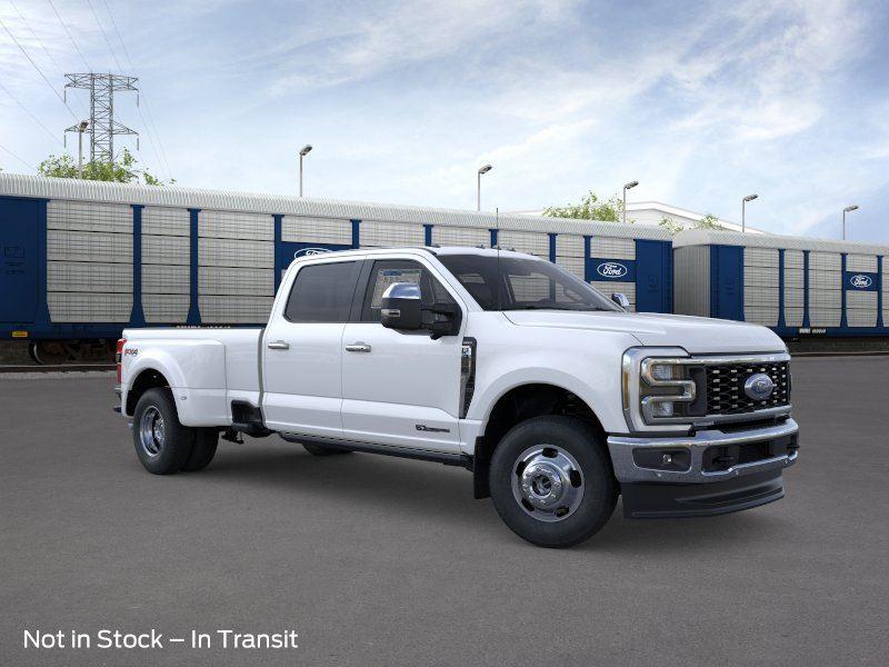 New 2026 Star White Metallic Tri-Coat Ford Lariat image 7