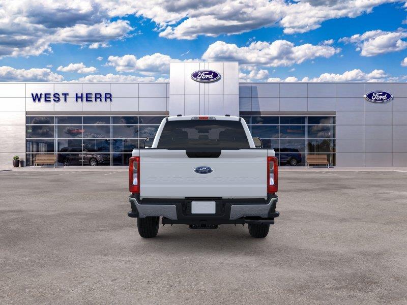 New 2026 Oxford White Ford XLT image 6