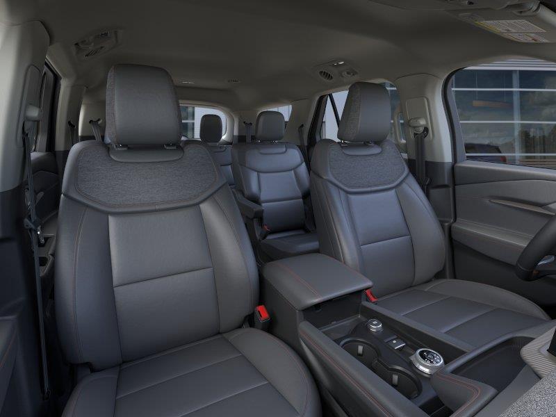 New 2026 Star White Metallic Tri-Coat Ford Active image 10