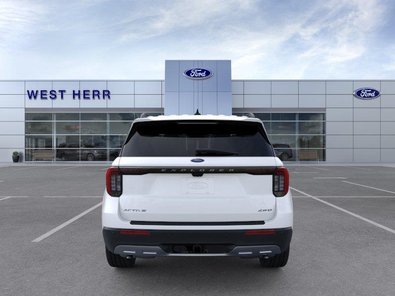 New 2026 Star White Metallic Tri-Coat Ford Active image 5