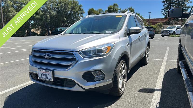  2017 Ford Escape Titanium AWD   