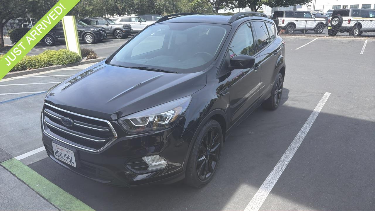 Agate Black 2019 Ford Escape SUV / Crossover Front-Wheel Drive 6-Speed Automatic