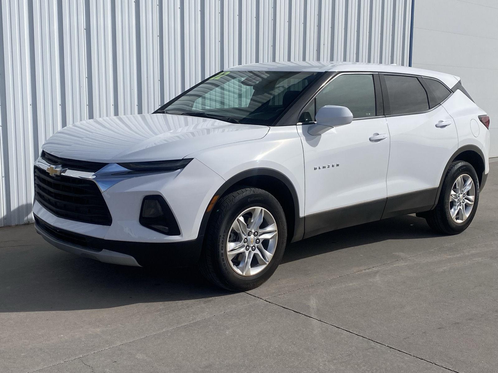 Summit White 2022 Chevrolet Blazer 2LT FWD SUV / Crossover Front-Wheel Drive 9-Speed Automatic