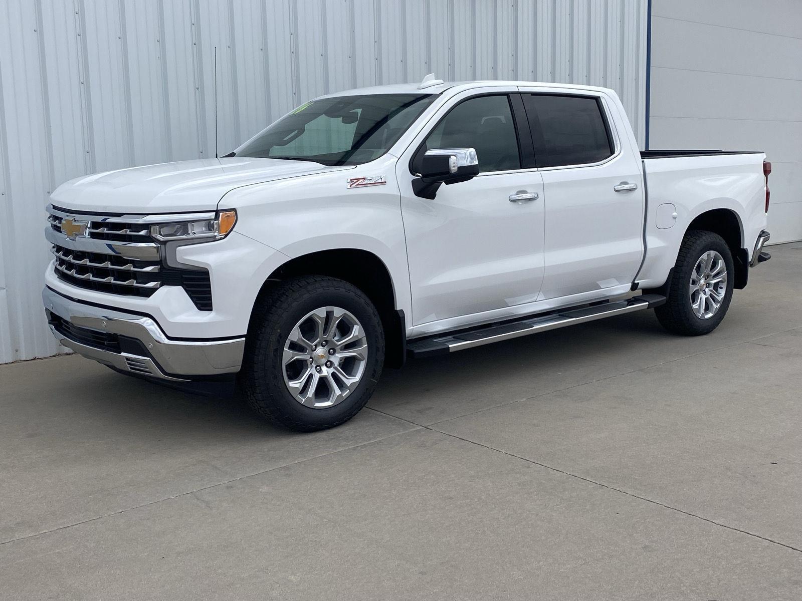 Summit White 2026 Chevrolet Silverado 1500 LTZ Crew Cab 4WD Pickup Truck Four-Wheel Drive Automatic