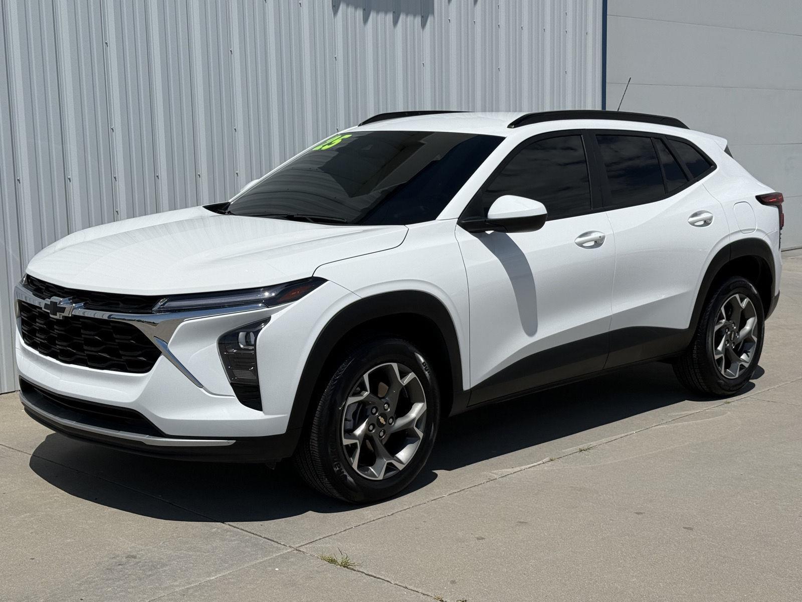 2025 Chevrolet Trax LT FWD