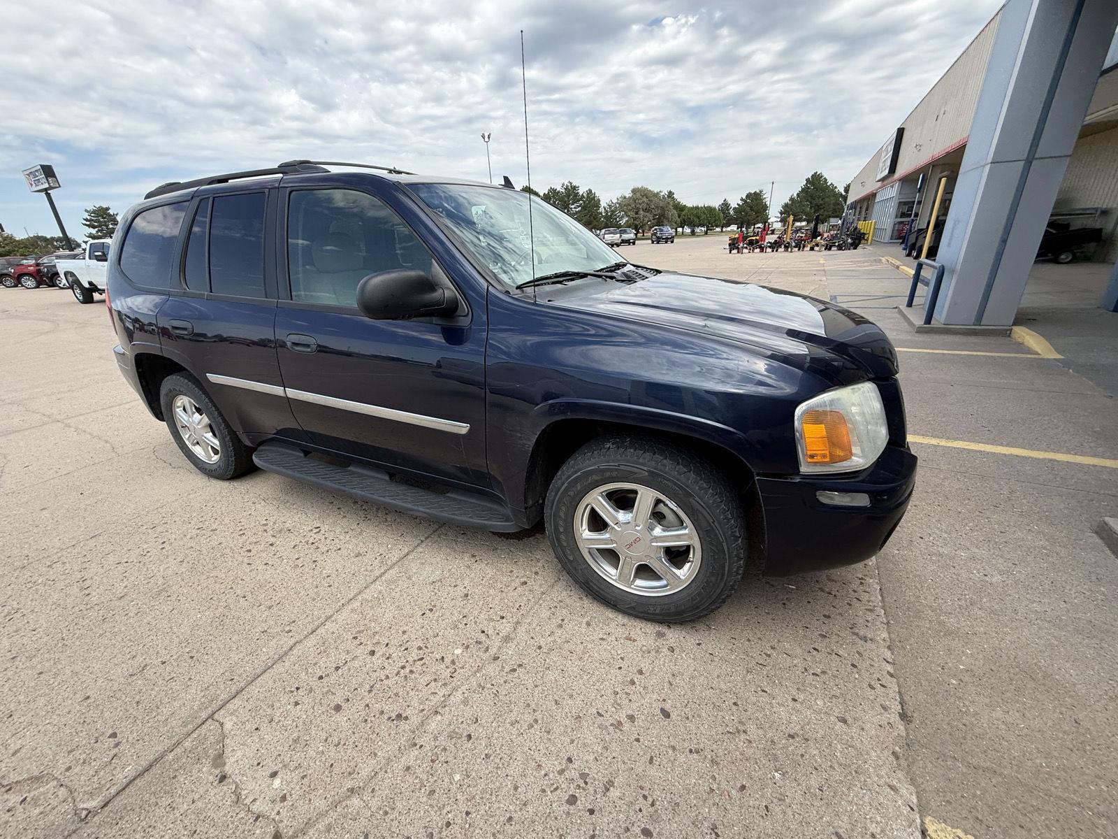 Midnight Blue Metallic 2008 GMC Envoy SUV / Crossover  4-Speed Automatic Overdrive