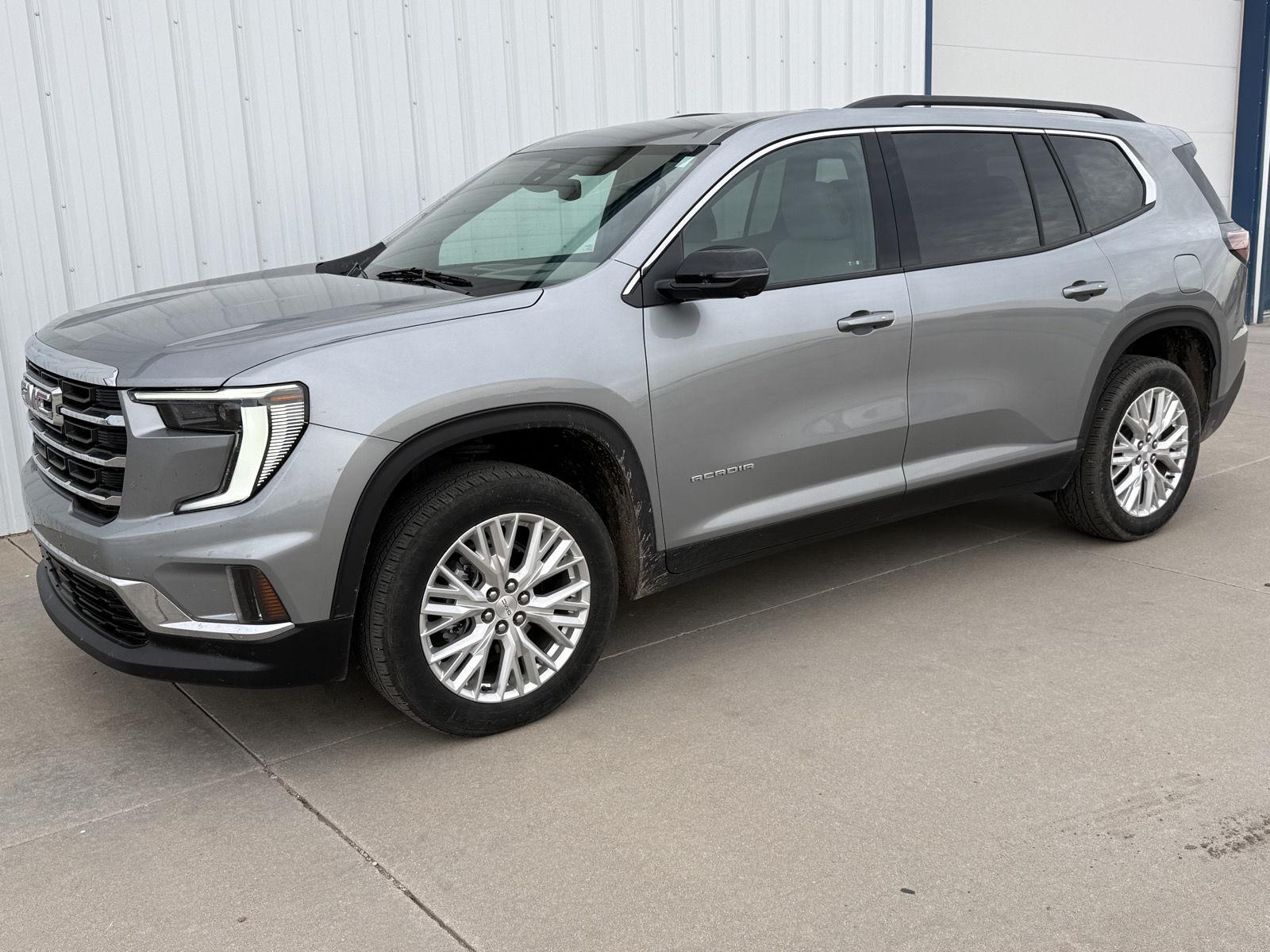  2024 GMC Acadia Elevation FWD   
